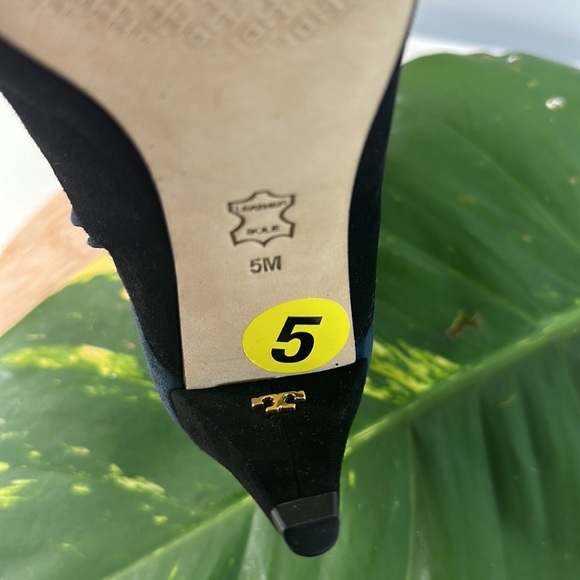 Tory Burch booties with beautiful embroidery size 5 blue - Picture 4 of 11